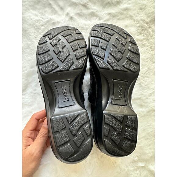 BOC Born Concept Peggy Black Floral Tooled Slip On Clog Womens Y2K 90s Size 8 - Picture 4 of 6